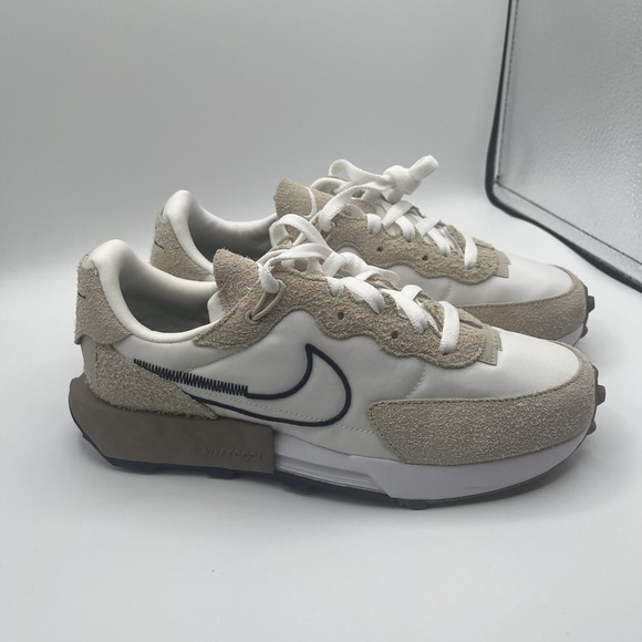 Nike Shoes - New Nike Women's 9 Fontanka Waffle Shoes Sneakers - Sand Drift DC3579-102